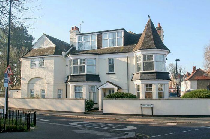 2 Bedroom Flat To Rent In Farm Road, N21