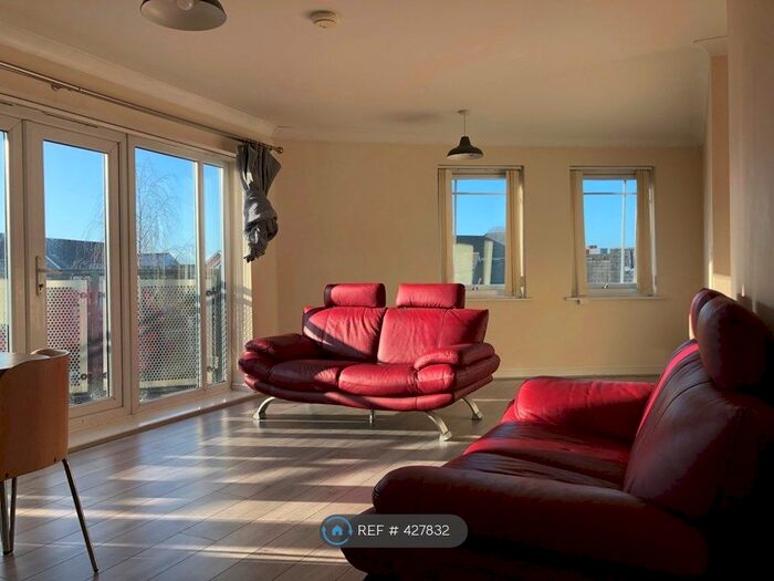 2 Bedroom Flat To Rent In Drayton Street, Manchester, M15