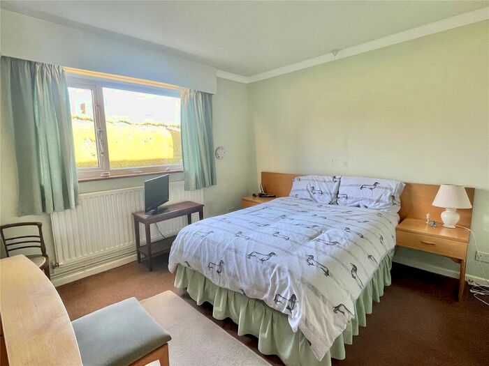 3 Bedroom Bungalow For Sale In Breidden Avenue, Arddleen, Llanymynech, Powys, SY22