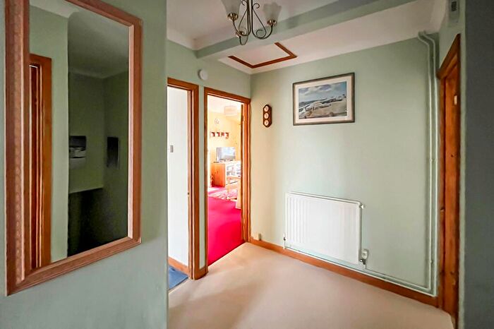 2 Bedroom Apartment For Sale In The Crescent, Manor Road, East Preston, Littlehampton, BN16