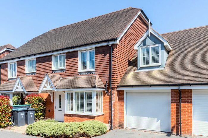 3 Bedroom Semi-Detached House To Rent In Nettle Grove, Lindfield, Haywards Heath, RH16