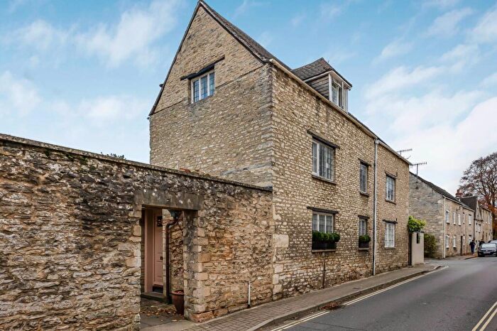 3 Bedroom Semi-Detached House For Sale In Thomas Street, Cirencester, Gloucestershire, GL7