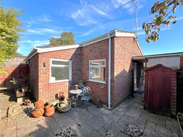 2 Bedroom Semi-Detached Bungalow For Sale In Grassington Avenue, Warwick, CV34