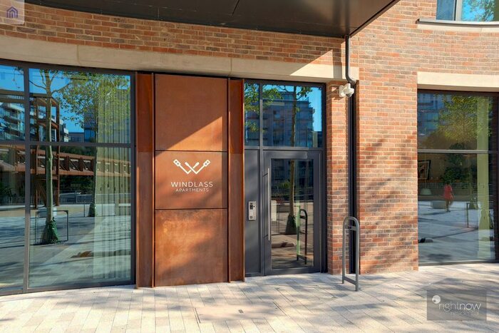 3 Bedroom Flat To Rent In Windlass Apartments, Hale Wharf, Ferry Lane, London, N17