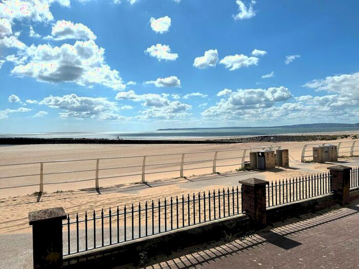 2 Bedroom Flat For Sale In Mariners Quay, Port Talbot, Neath Port Talbot., SA12