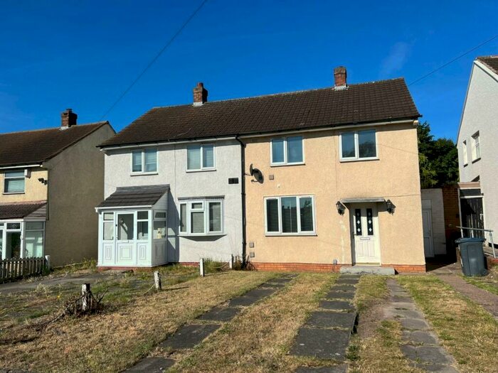 2 Bedroom Semi-Detached House To Rent In St Giles Road, B33