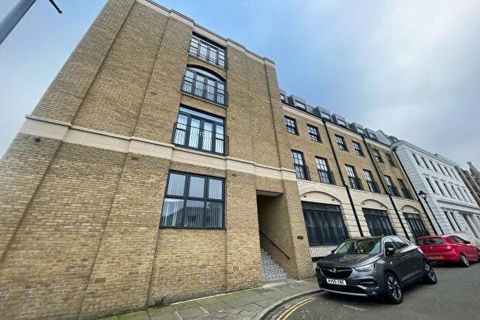 1 Bedroom Flat To Rent In Queensbridge Drive, Ramsgate, CT11