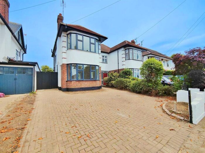 3 Bedroom Semi-Detached House To Rent In Prittlewell Chase, Westcliff On Sea, SS0