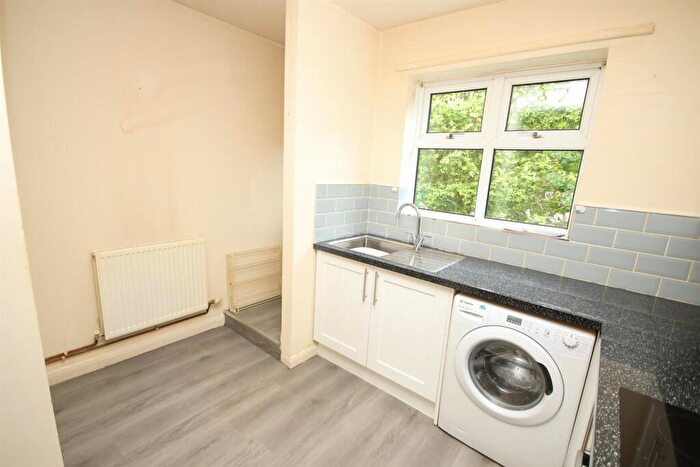 2 Bedroom Flat To Rent In Argosy Drive, Eccles, M30