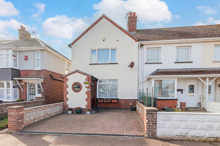 3 Bedroom End Of Terrace House For Sale In Lacon Road, Caister-on-sea, NR30