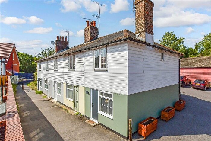 2 Bedroom End Of Terrace House For Sale In Crane Lane, Cranbrook, Kent, TN17