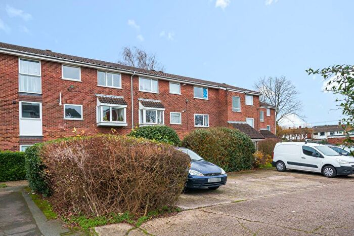 1 Bedroom Flat For Sale In East Barnet Village, Barnet, EN4