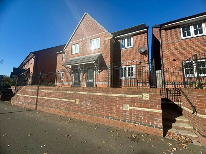 3 Bedroom Semi-Detached House To Rent In Derwentwater Road, Gateshead, Tyne And Wear, NE8