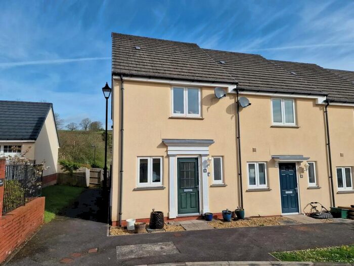 2 Bedroom End Of Terrace House To Rent In Elizabeth Penton Way, Bampton, EX16