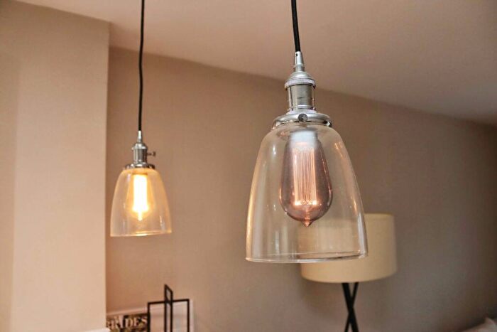 3 Bedroom Terraced House For Sale In Marshall Close, Bromborough, CH62 - Photo 6