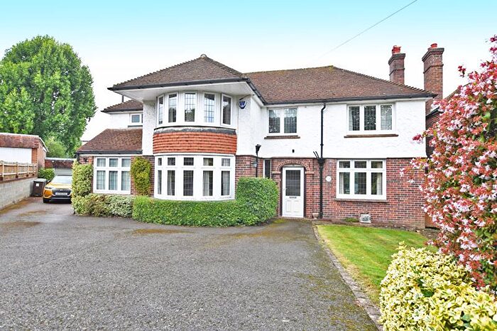 5 Bedroom Detached House For Sale In Faraday Road, Maidstone, ME14