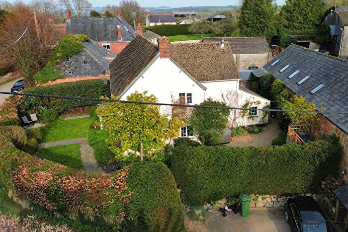 4 Bedroom Detached House For Sale In Hinton Parva, Swindon, SN4