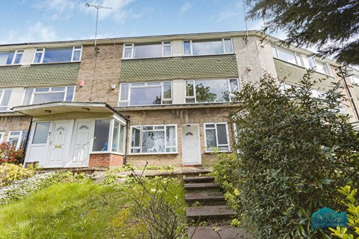 2 Bedroom Apartment To Rent In Willenhall Court, Great North Road, New Barnet, Hertfordshire, EN5