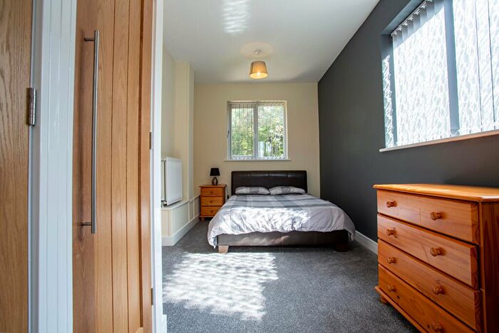 5 Bedroom House To Rent In Cotswold Close, LE11
