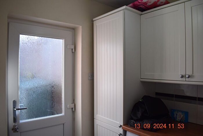 5 Bedroom Detached House To Rent In Berwyn Way, Nuneaton, CV10