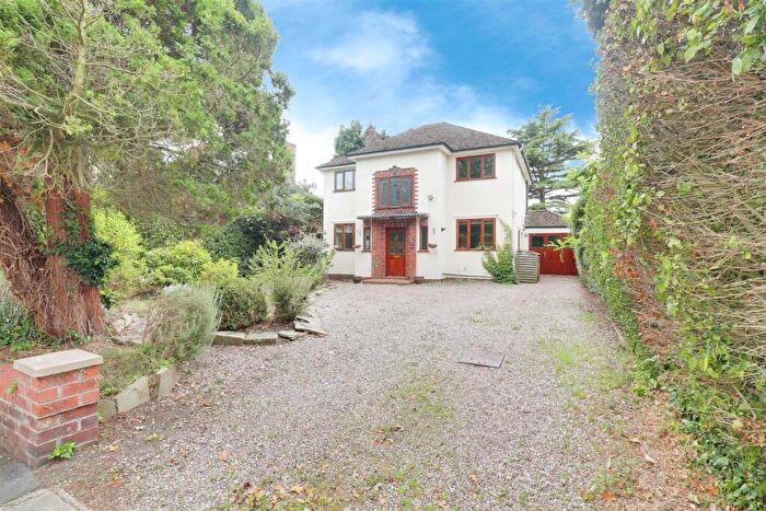4 Bedroom Detached House To Rent In Pikemere Road, ST7