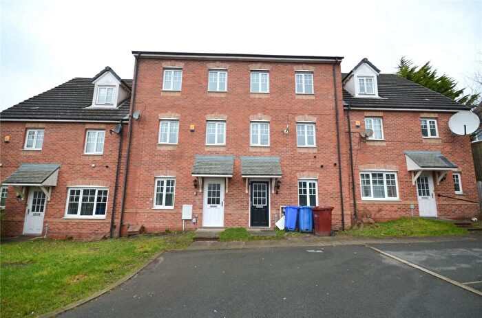 5 Bedroom Terraced House To Rent In Saddlecote Close, Manchester, Greater Manchester, M8