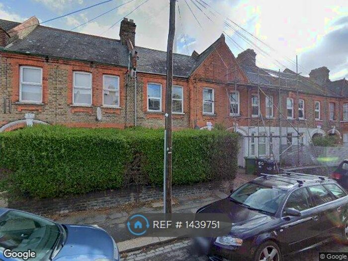 2 Bedroom Flat To Rent In Hibbert Road, London, E17
