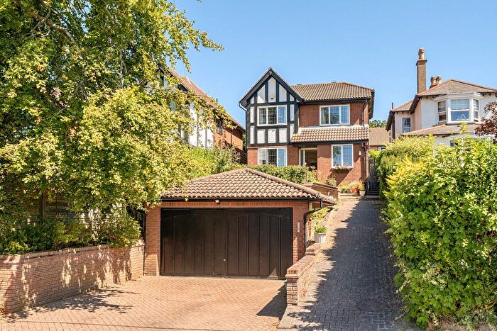 4 Bedroom Detached House For Sale In Glentrammon Road, Orpington, BR6