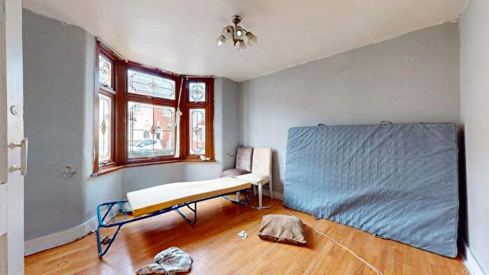 3 Bedroom Terraced House For Sale In Stamford Road, East Ham, E6