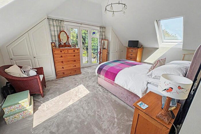 4 Bedroom Detached House For Sale In Wareham, BH20 - Photo 8