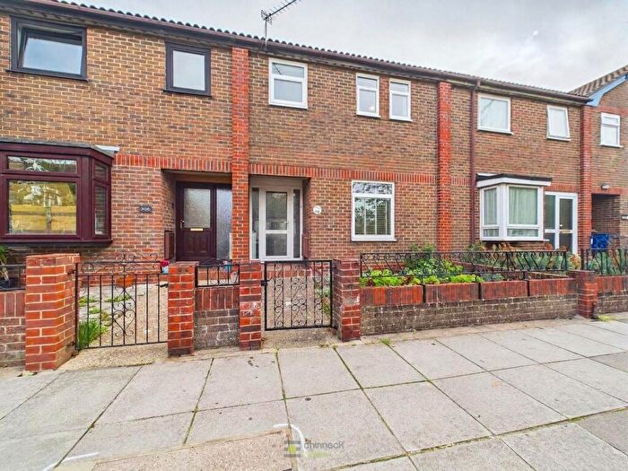 3 Bedroom Terraced House For Sale In Copnor Road, Portsmouth, PO3