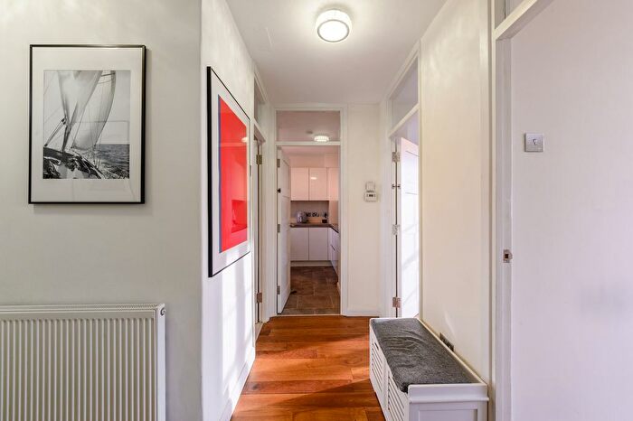2 Bedroom Flat For Sale In Constable House, Adelaide Road, NW3