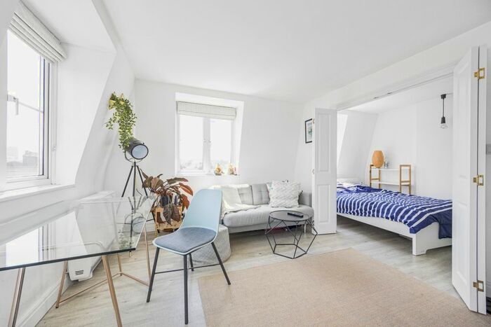 1 Bedroom Flat To Rent In Blackheath Road, London, SE10