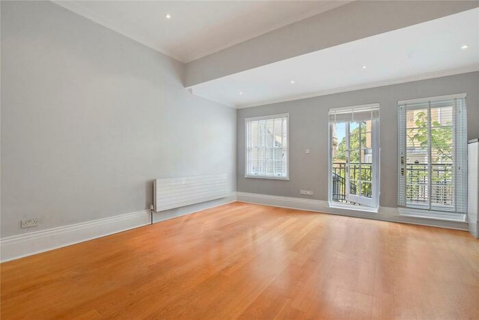 1 Bedroom Flat To Rent In Albany Street, Regent's Park, London, NW1