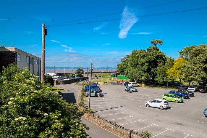 2 Bedroom Flat To Rent In Salthouse Road, Clevedon, BS21