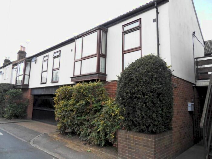 1 Bedroom Flat To Rent In Celia Court, Albion Road, Hounslow, TW3