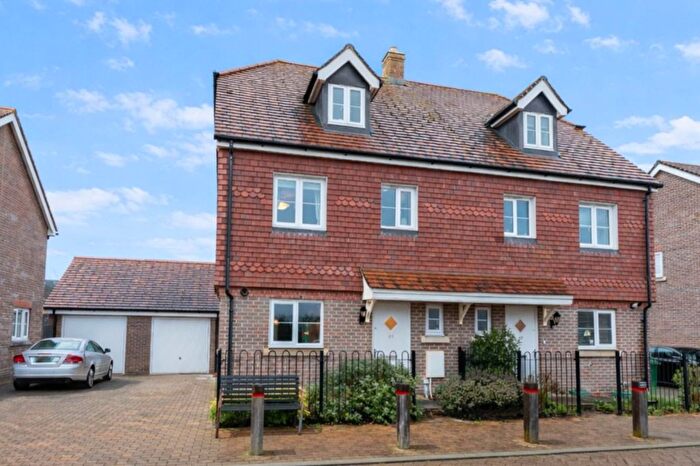 4 Bedroom Semi-Detached House For Sale In Ringley Road, Horsham, RH12