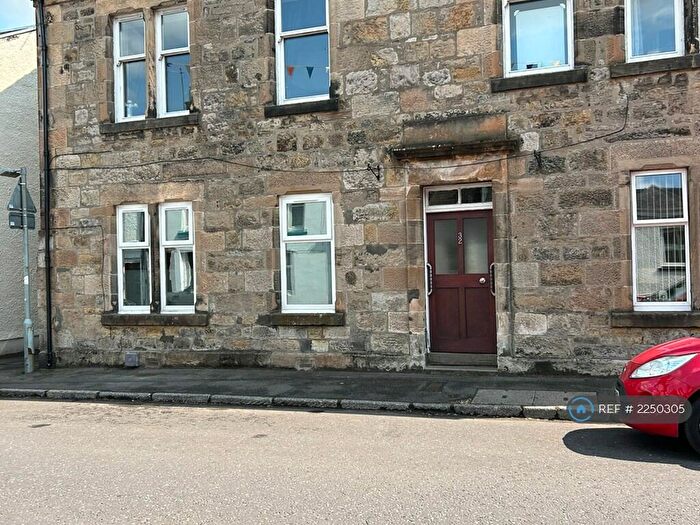 2 Bedroom Flat To Rent In High Street, Lochwinnoch, PA12