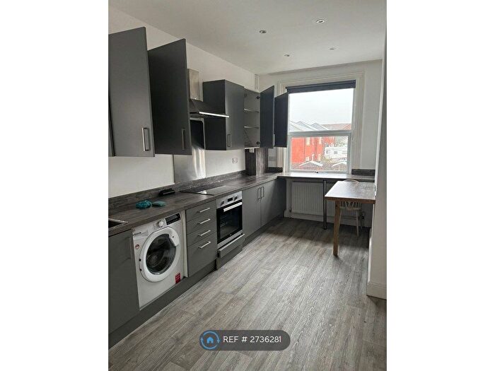 2 Bedroom Flat To Rent In Victoria Place, Brightlingsea, Colchester, CO7