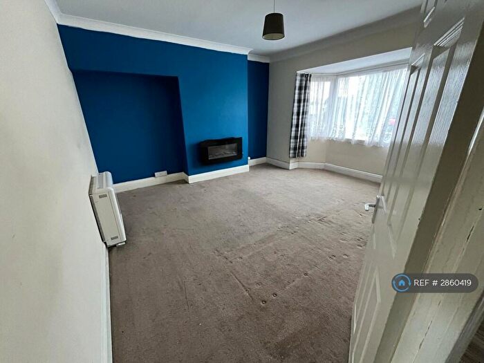 1 Bedroom Flat To Rent In Beverley Road, Hull, HU6