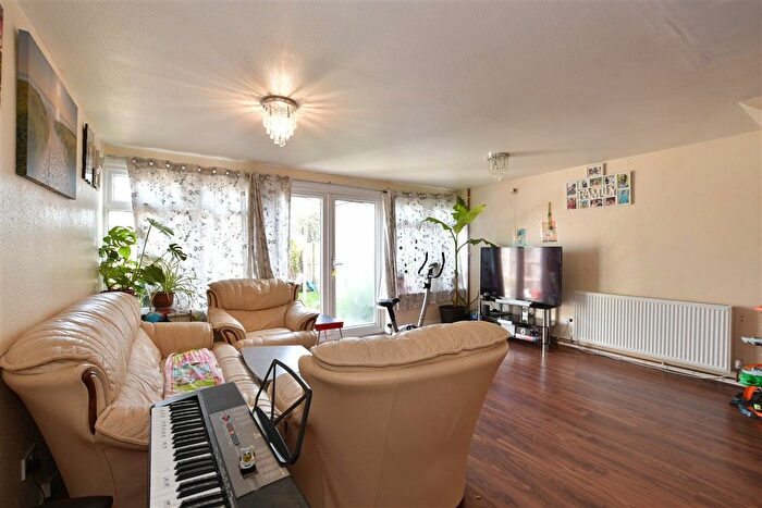 3 Bedroom Terraced House For Sale In Rettendon Gardens, Wickford, Essex, SS11