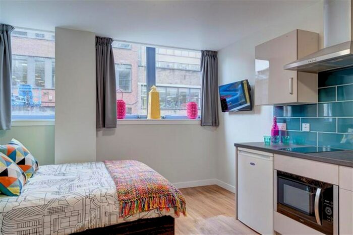 Studio To Rent In Bath Street, Glasgow, G2