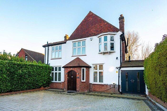 4 Bedroom Detached House For Sale In Winn Road, Lee, London, SE12