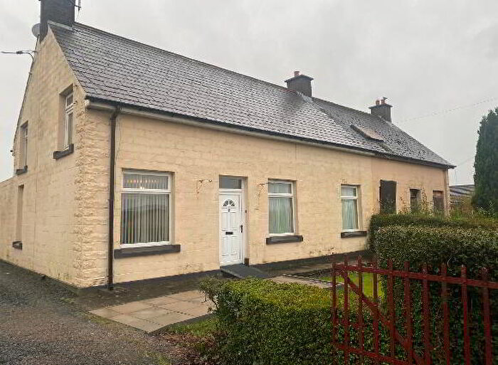 3 Bedroom Chalet Bungalows For Sale In Mill Hill, Waringstown, BT66