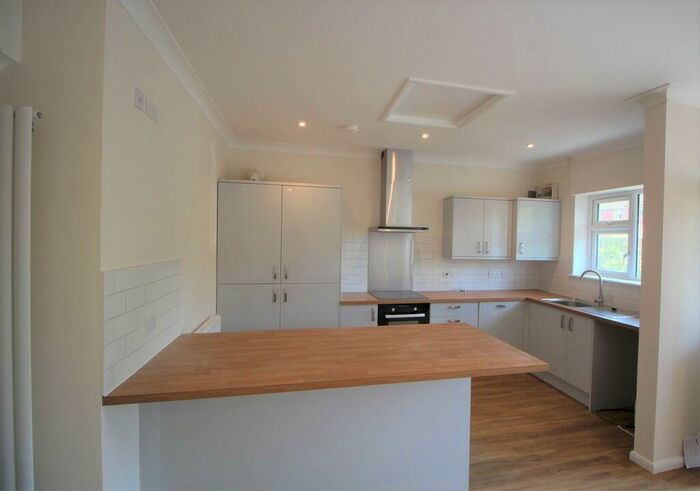 1 Bedroom Terraced Bungalow To Rent In High Street, West Mersea, CO5