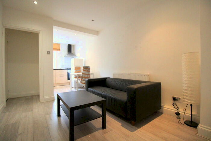 1 Bedroom Apartment To Rent In Commercial Street, London, E1