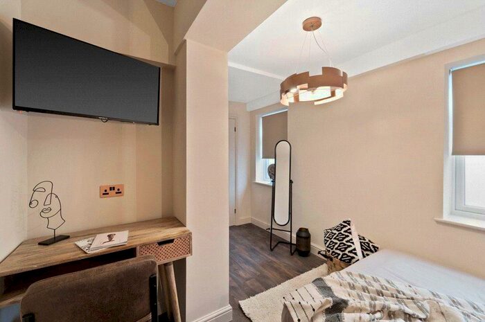 Studio To Rent In High Street, Hucknall, Nottingham, Nottinghamshire, NG15