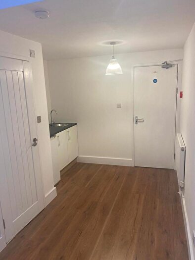 Studio To Rent In Albany Road, Old Windsor, SL4