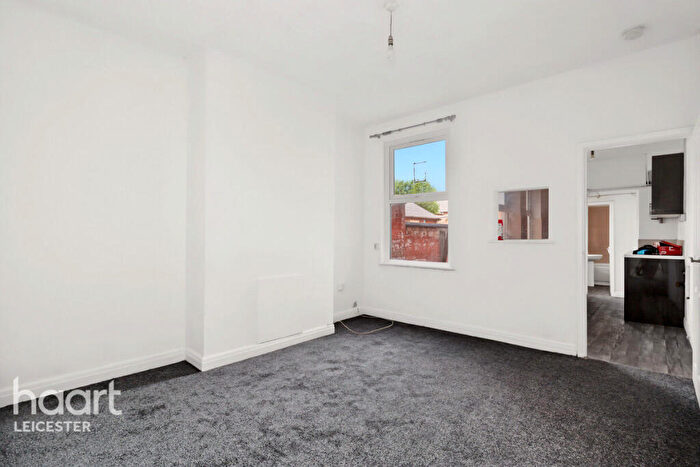 3 Bedroom Terraced House For Sale In Marfitt Street, Leicester, LE4