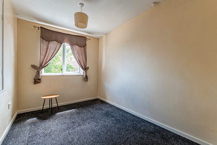 3 Bedroom Terraced House For Sale In Orrian Close, Stratford-Upon-Avon, CV37